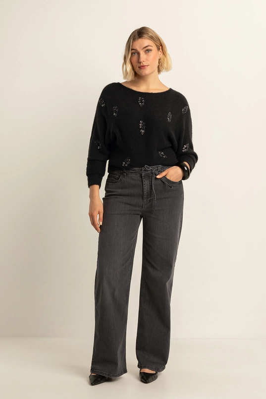 Trui met geborduurde details