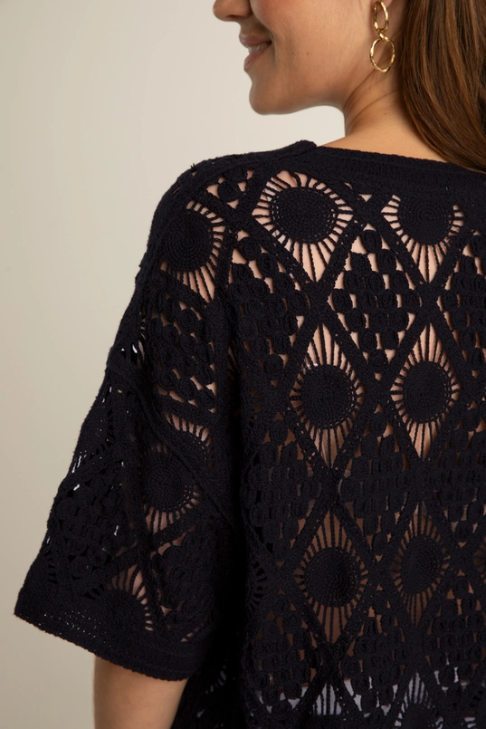 Trui met gehaakt ruitpatroon