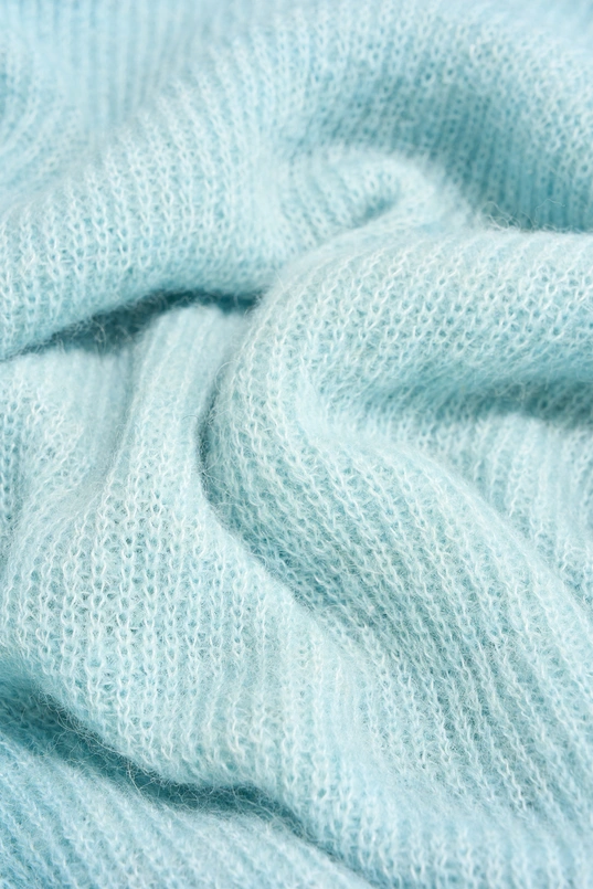 Trui met strikdetail